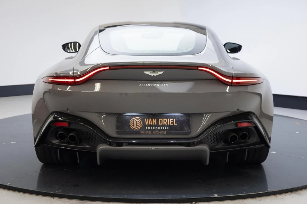 Hoofdafbeelding Aston Martin V8 Vantage