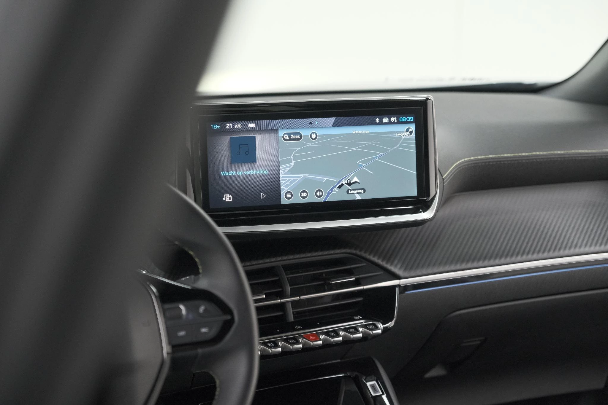 Hoofdafbeelding Peugeot e-2008