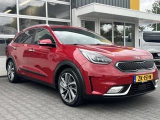 Kia Niro 1.6 GDi Hybrid ExecutiveLine ACC Leder Camera Schuif-kanteldak Navigatie Stoelventilatie voor Keyless entry/ start