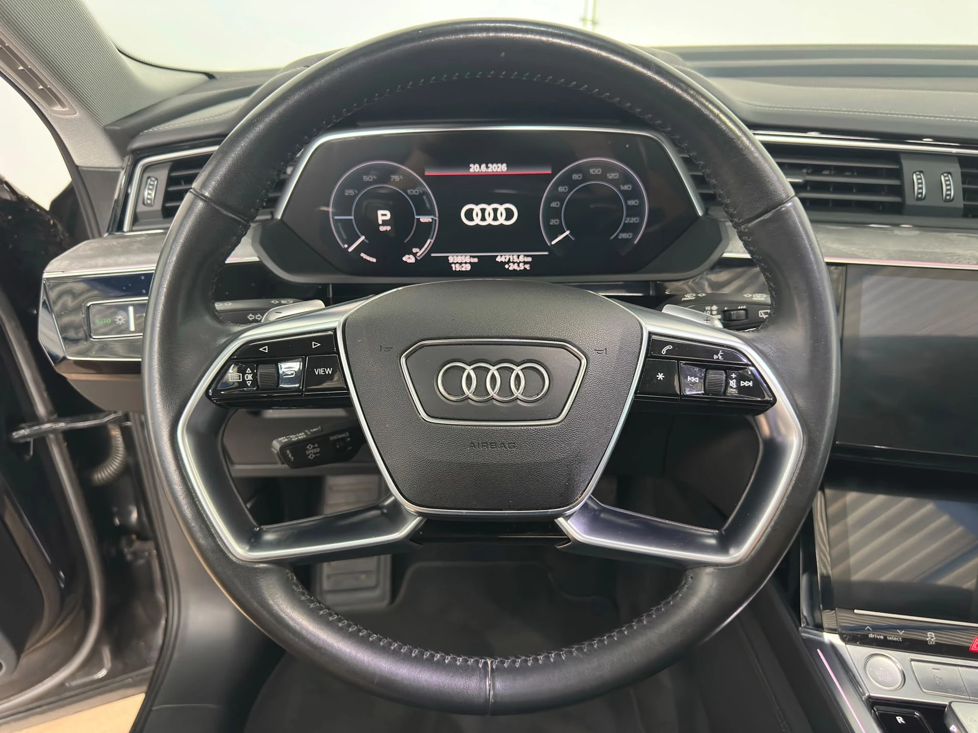 Hoofdafbeelding Audi e-tron