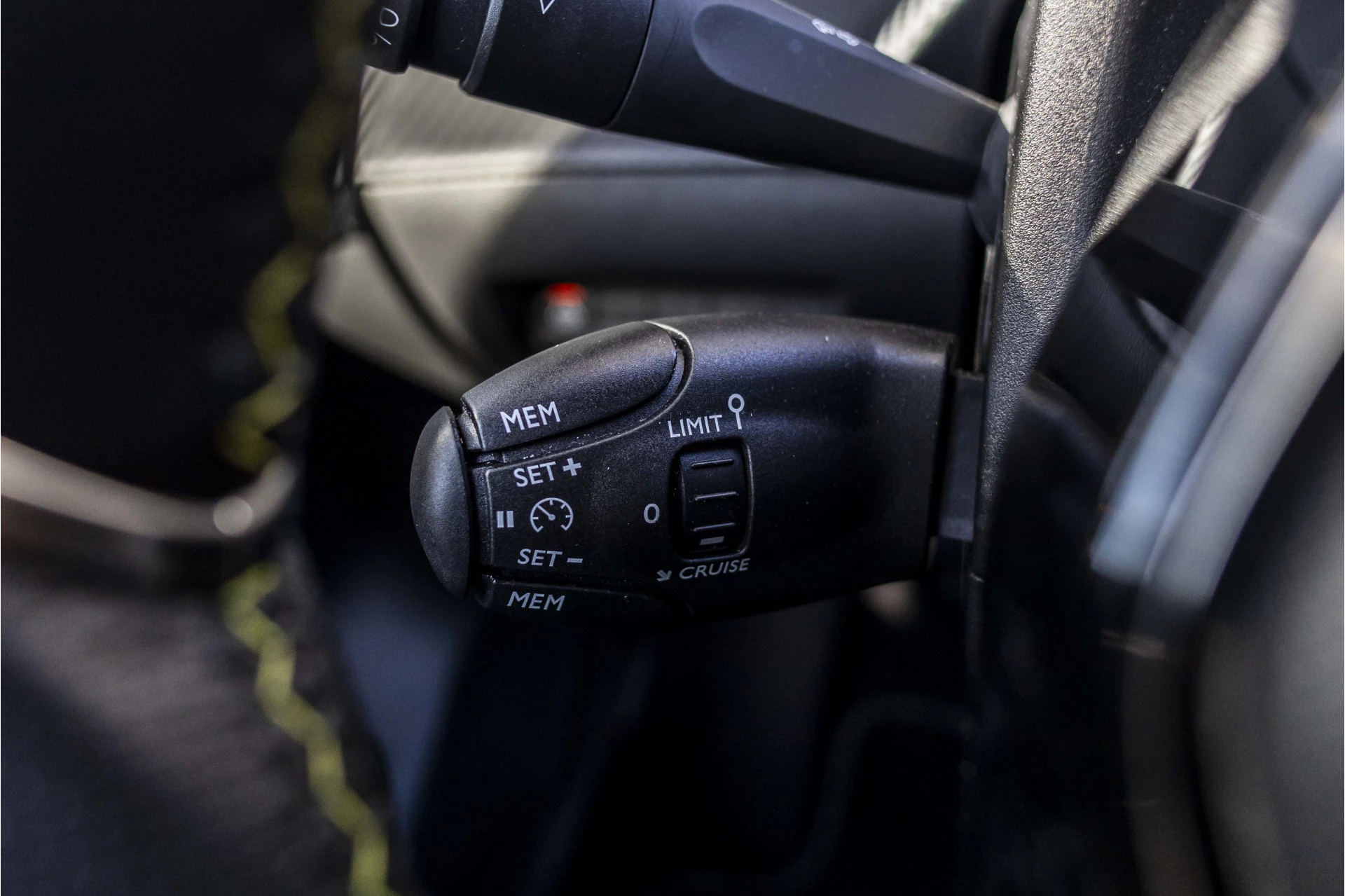 Hoofdafbeelding Peugeot e-208