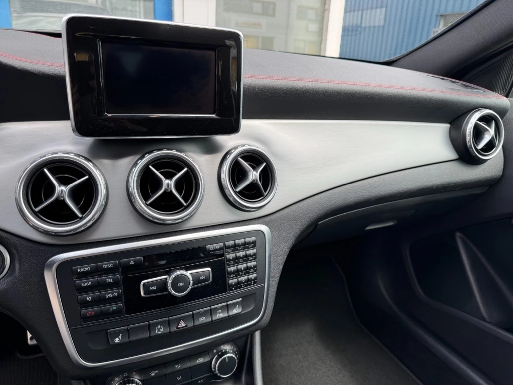 Hoofdafbeelding Mercedes-Benz 200