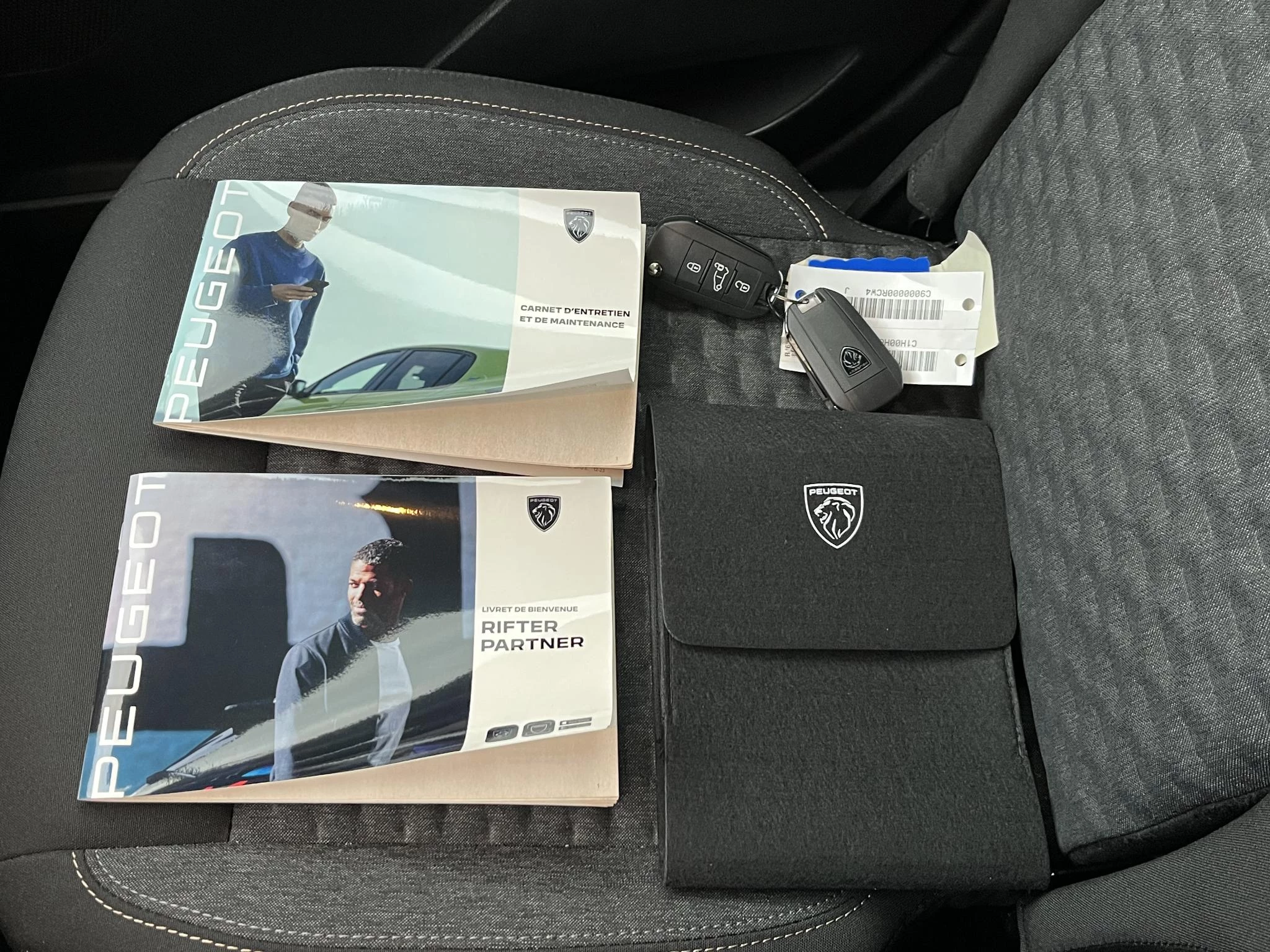 Hoofdafbeelding Peugeot e-Rifter