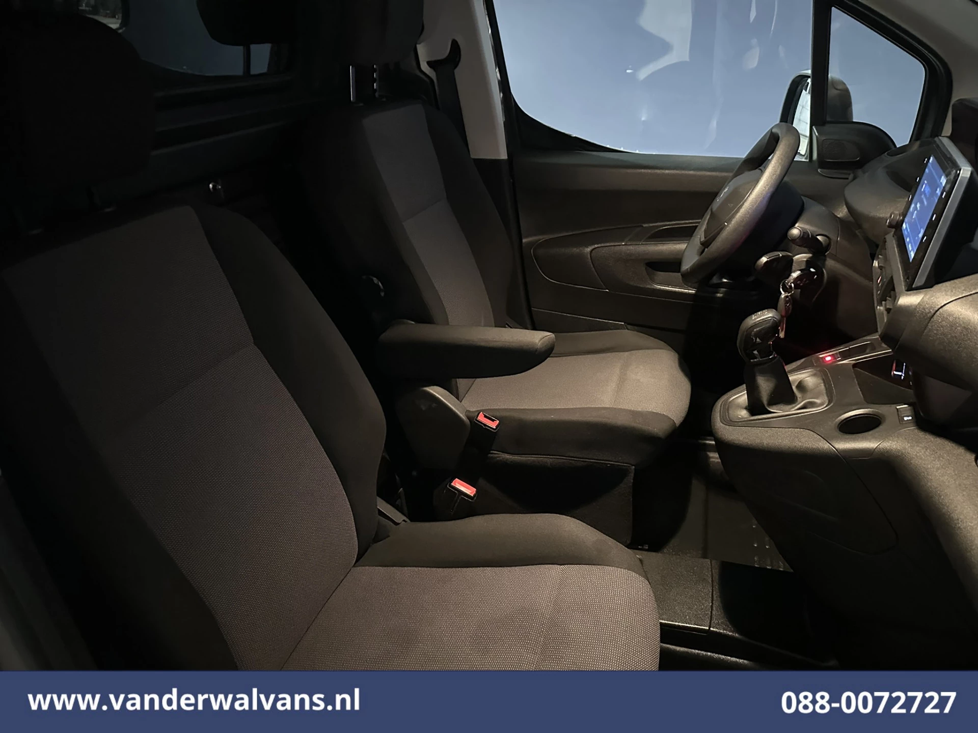 Hoofdafbeelding Peugeot Partner