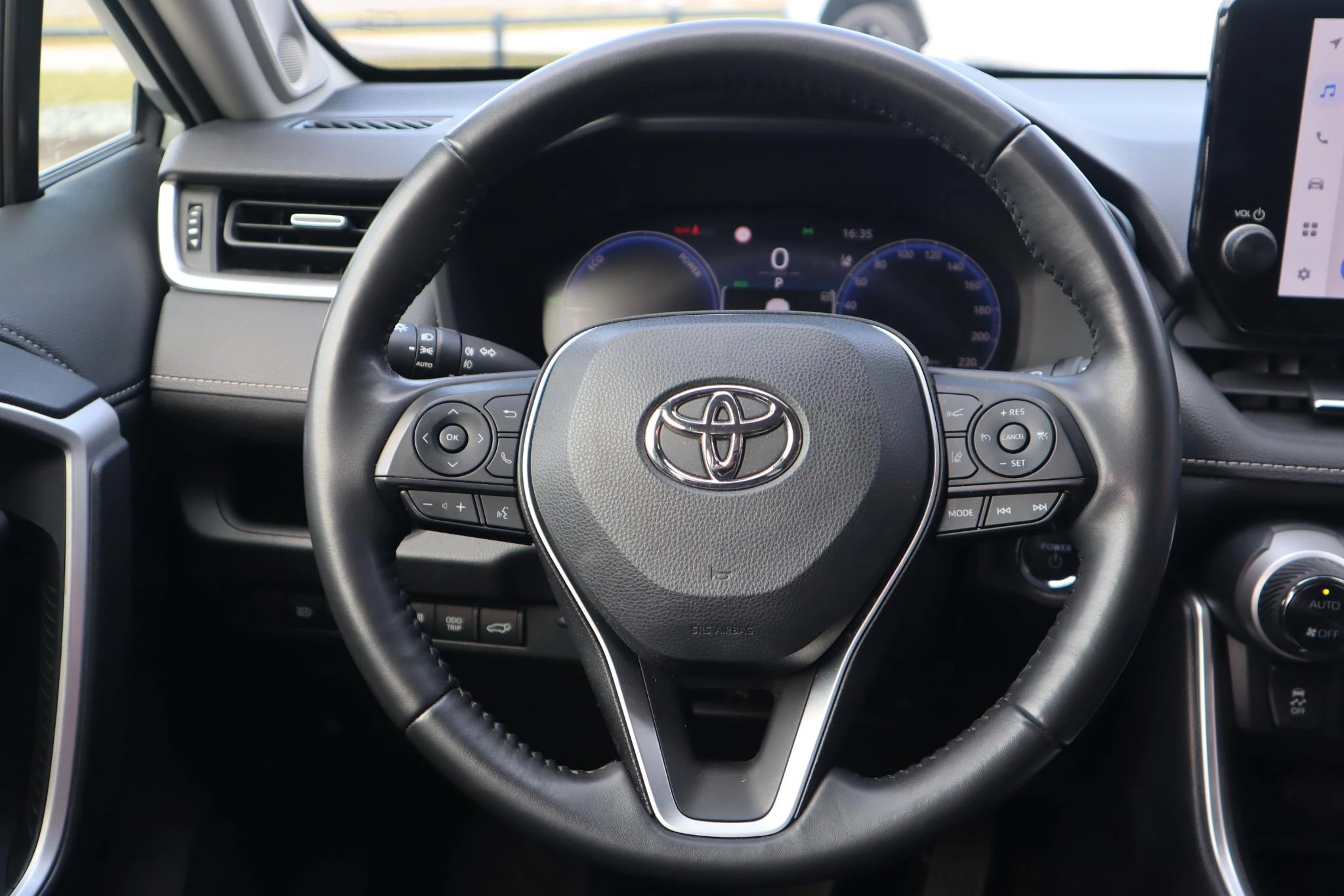 Hoofdafbeelding Toyota RAV4