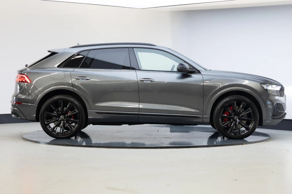 Hoofdafbeelding Audi Q8