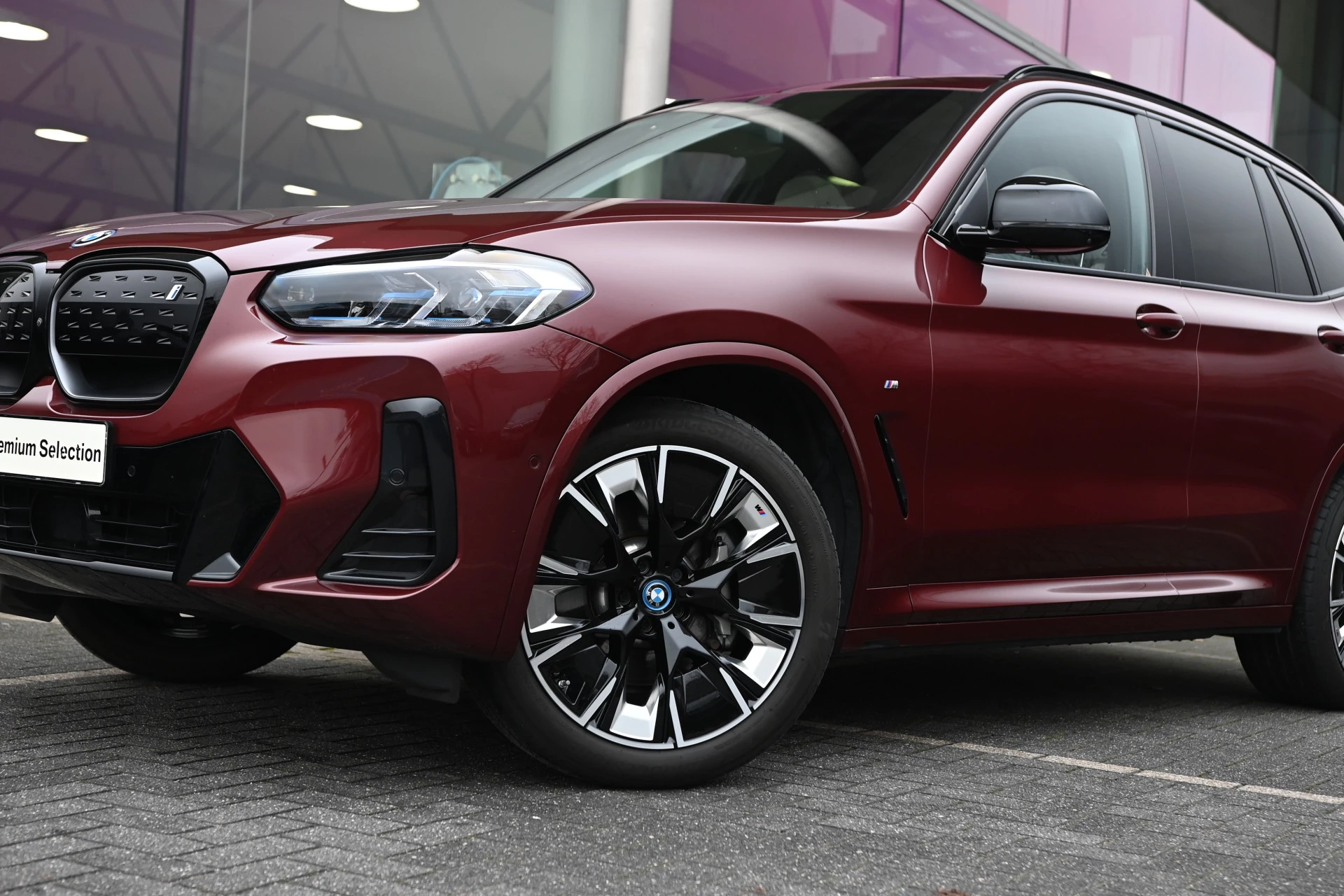 Hoofdafbeelding BMW iX3