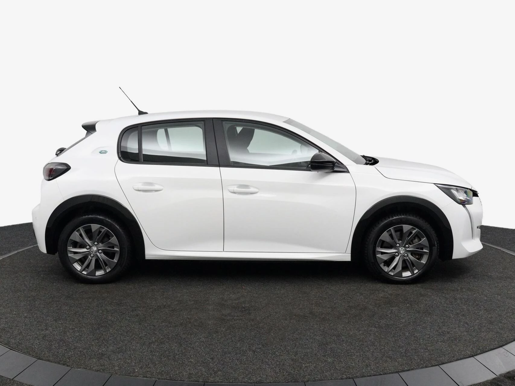 Hoofdafbeelding Peugeot e-208