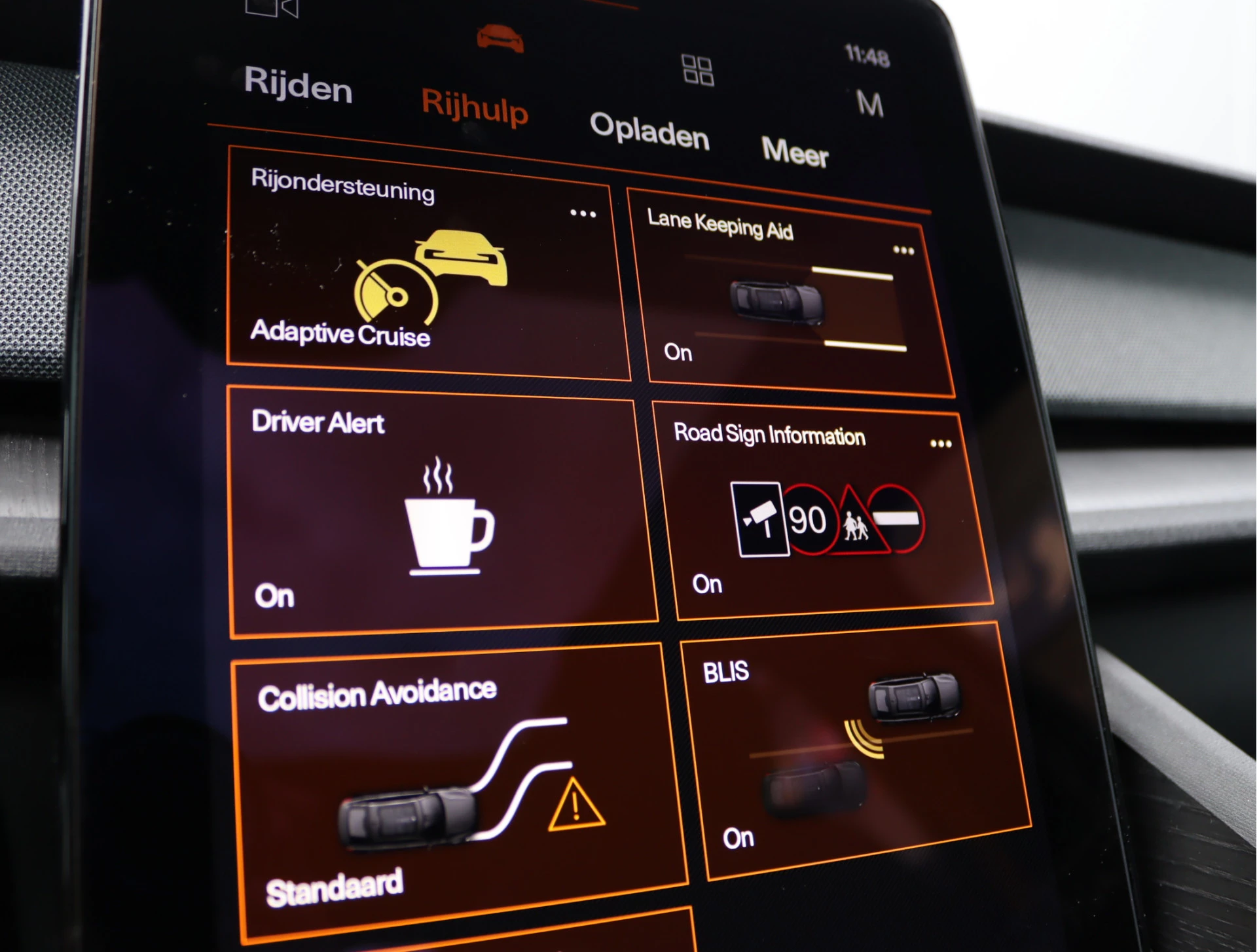 Hoofdafbeelding Polestar 2