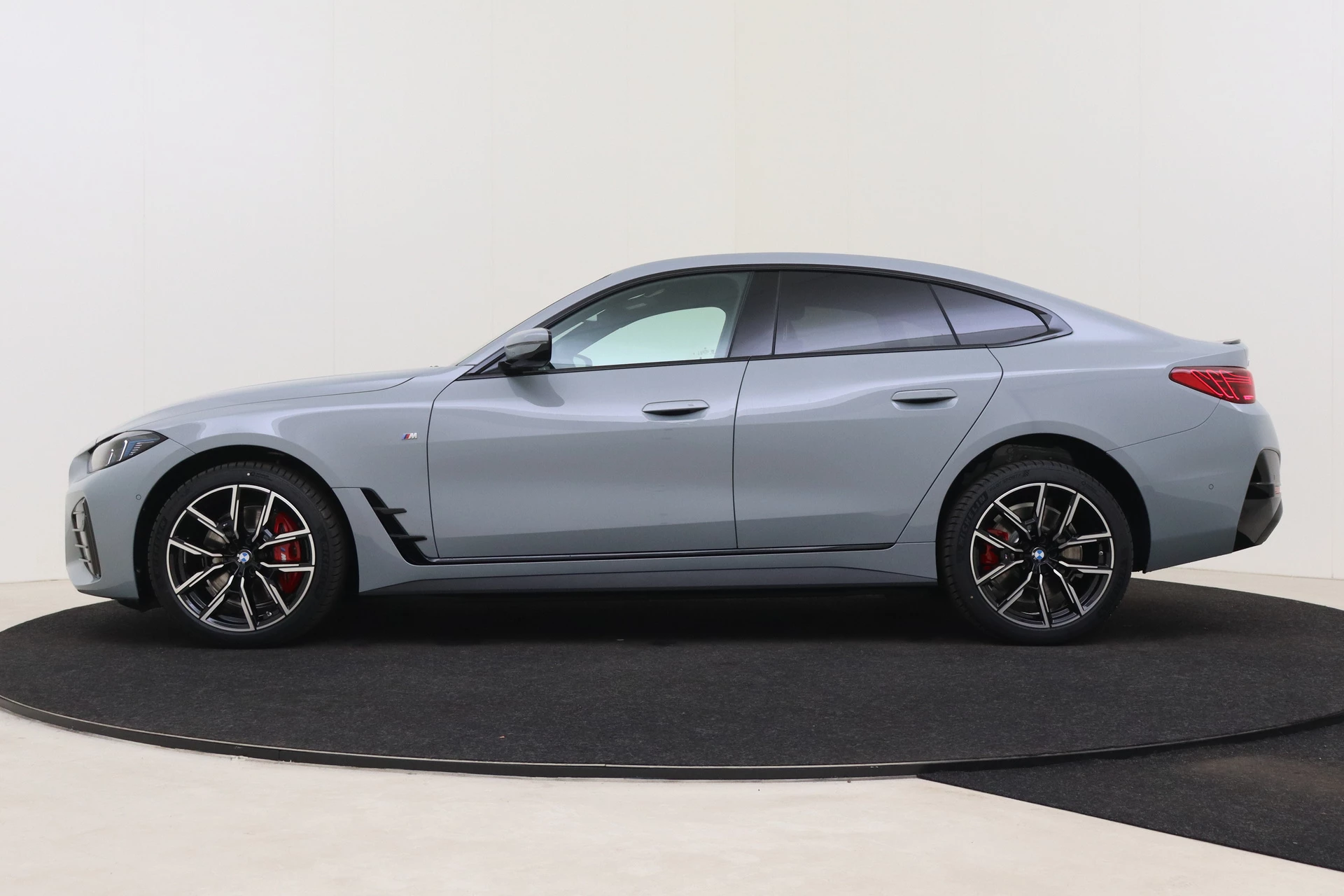 Hoofdafbeelding BMW i4