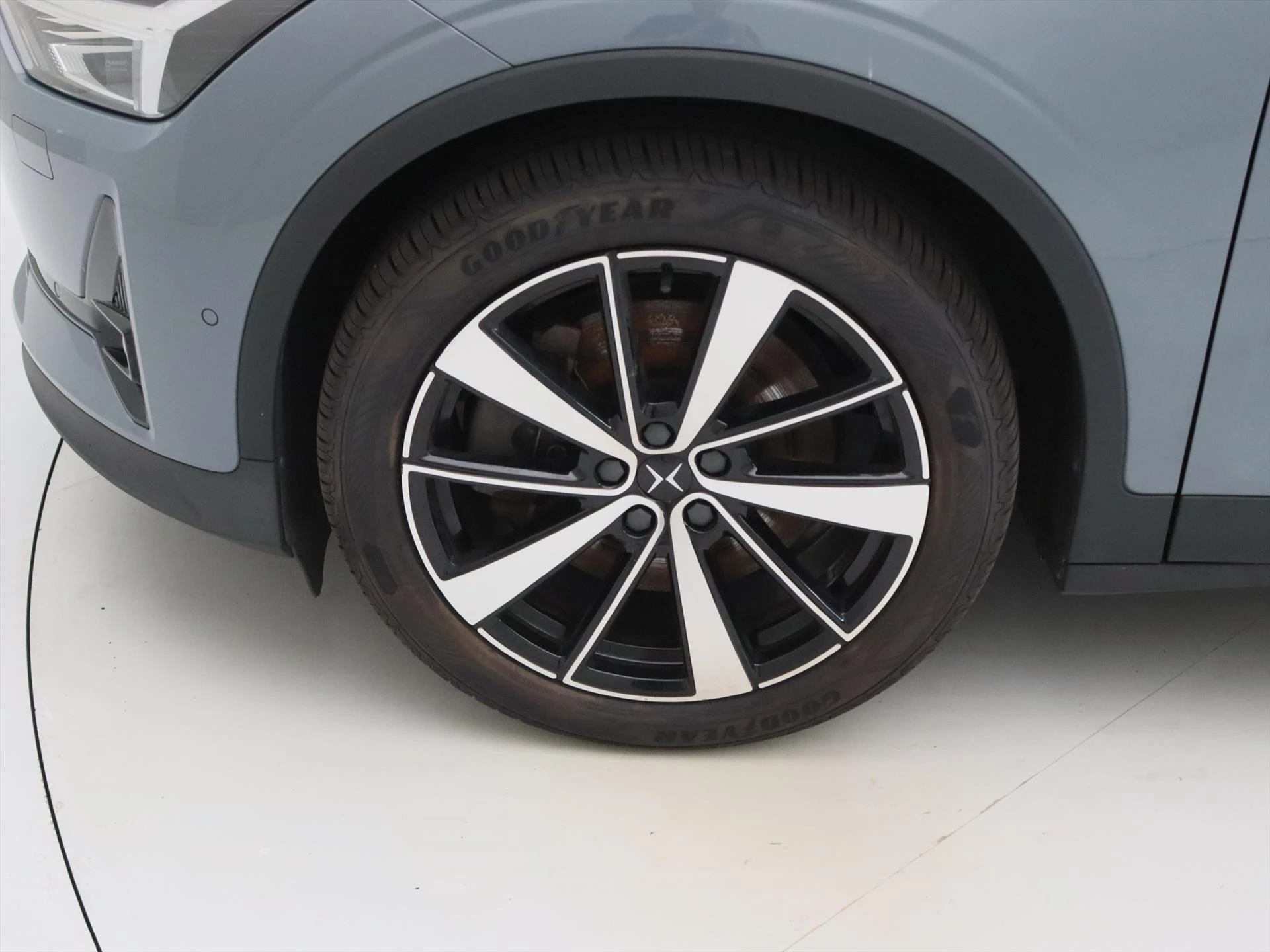 Hoofdafbeelding Polestar 2