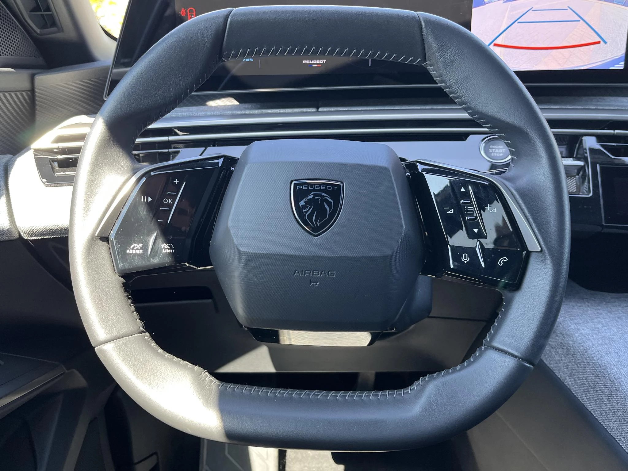 Hoofdafbeelding Peugeot e-3008