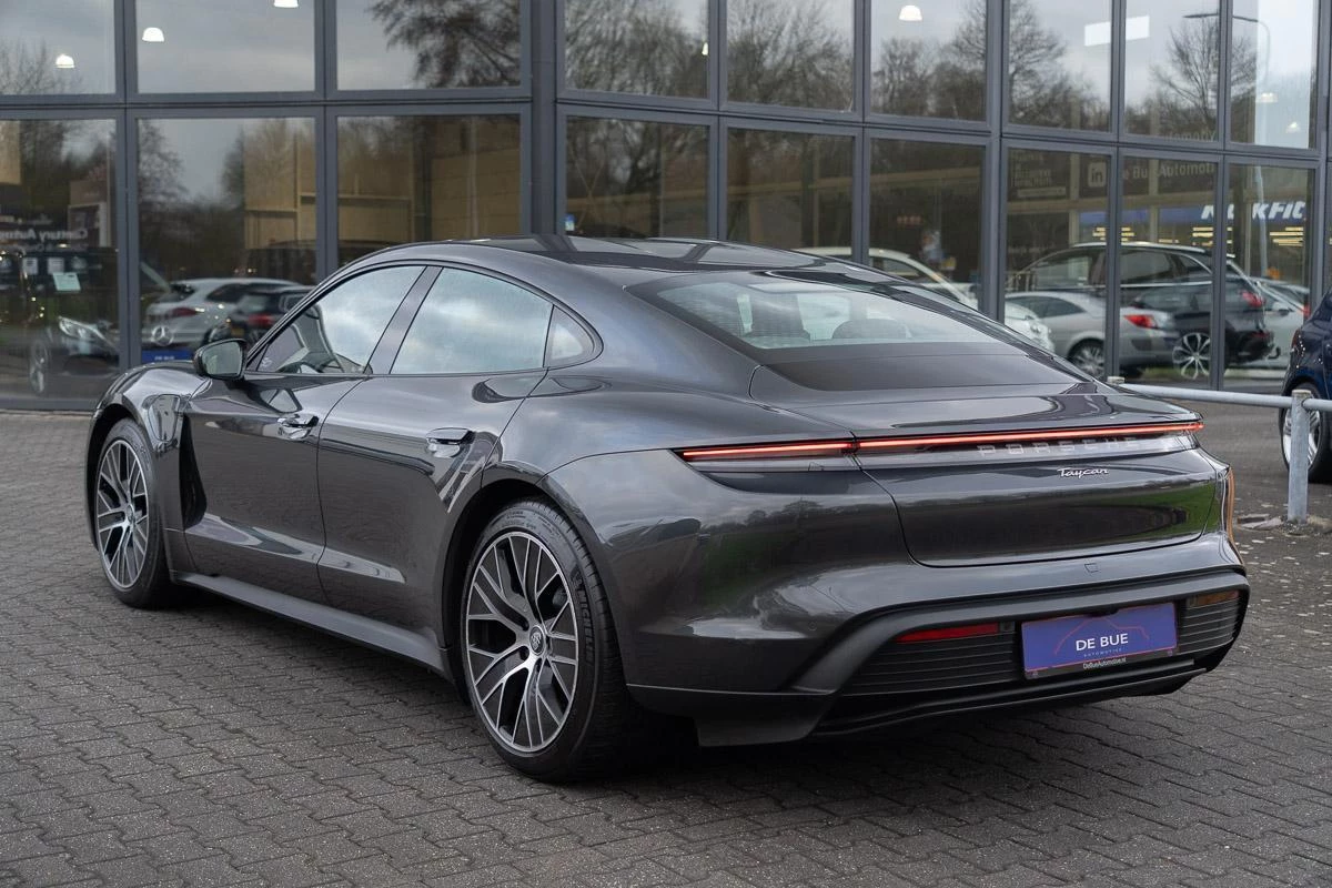 Hoofdafbeelding Porsche Taycan