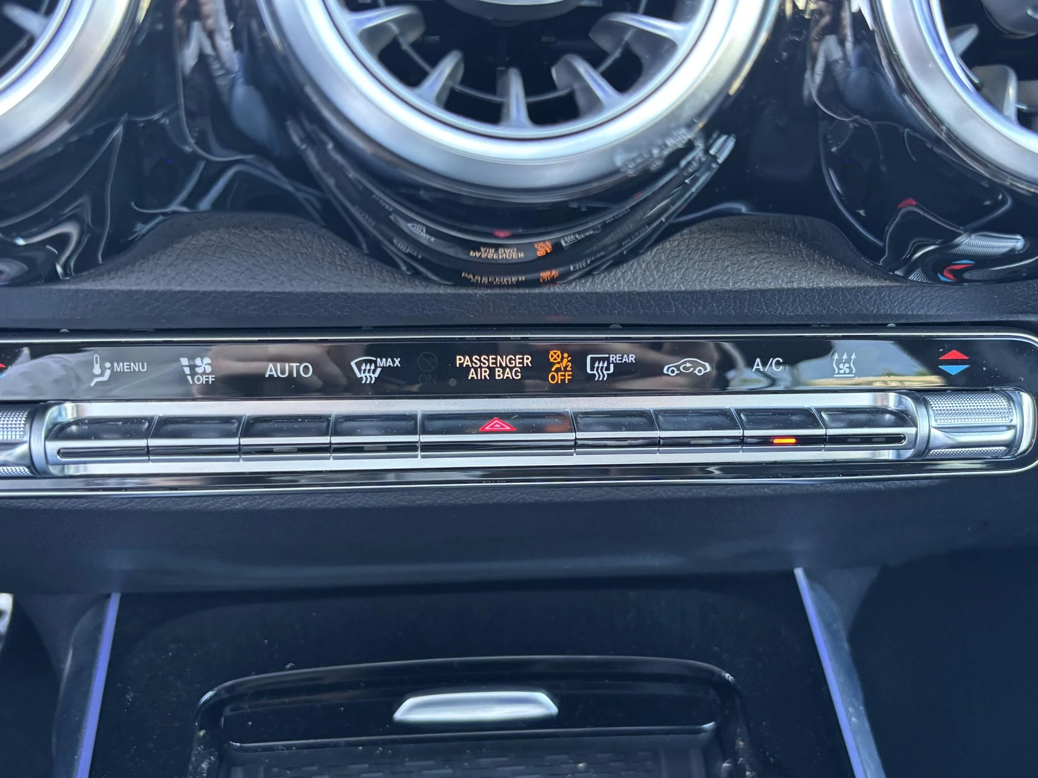 Hoofdafbeelding Mercedes-Benz EQB