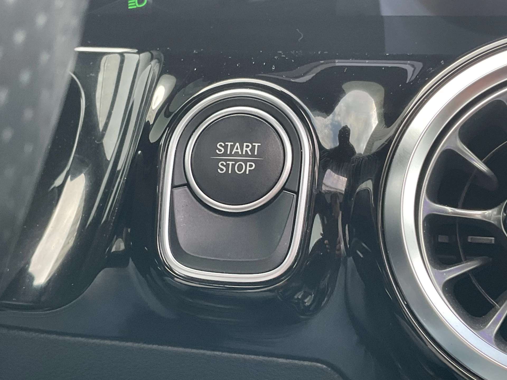 Hoofdafbeelding Mercedes-Benz EQA