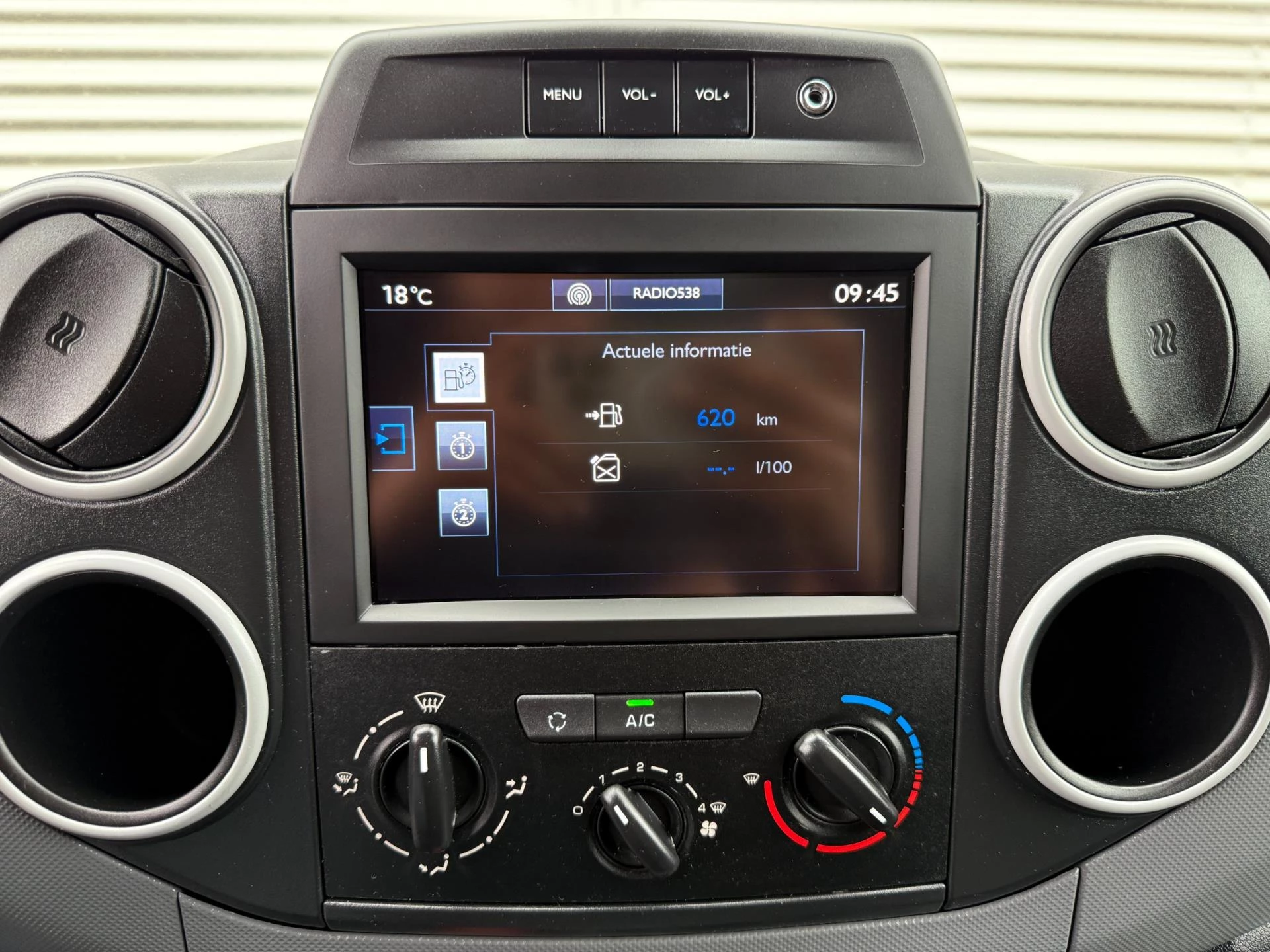 Hoofdafbeelding Peugeot Partner
