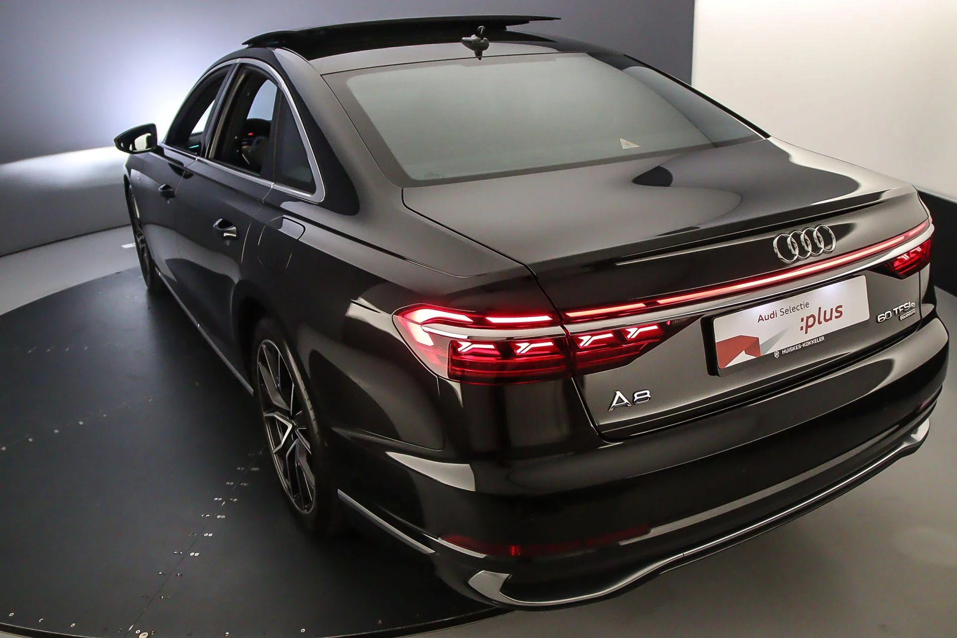 Hoofdafbeelding Audi A8