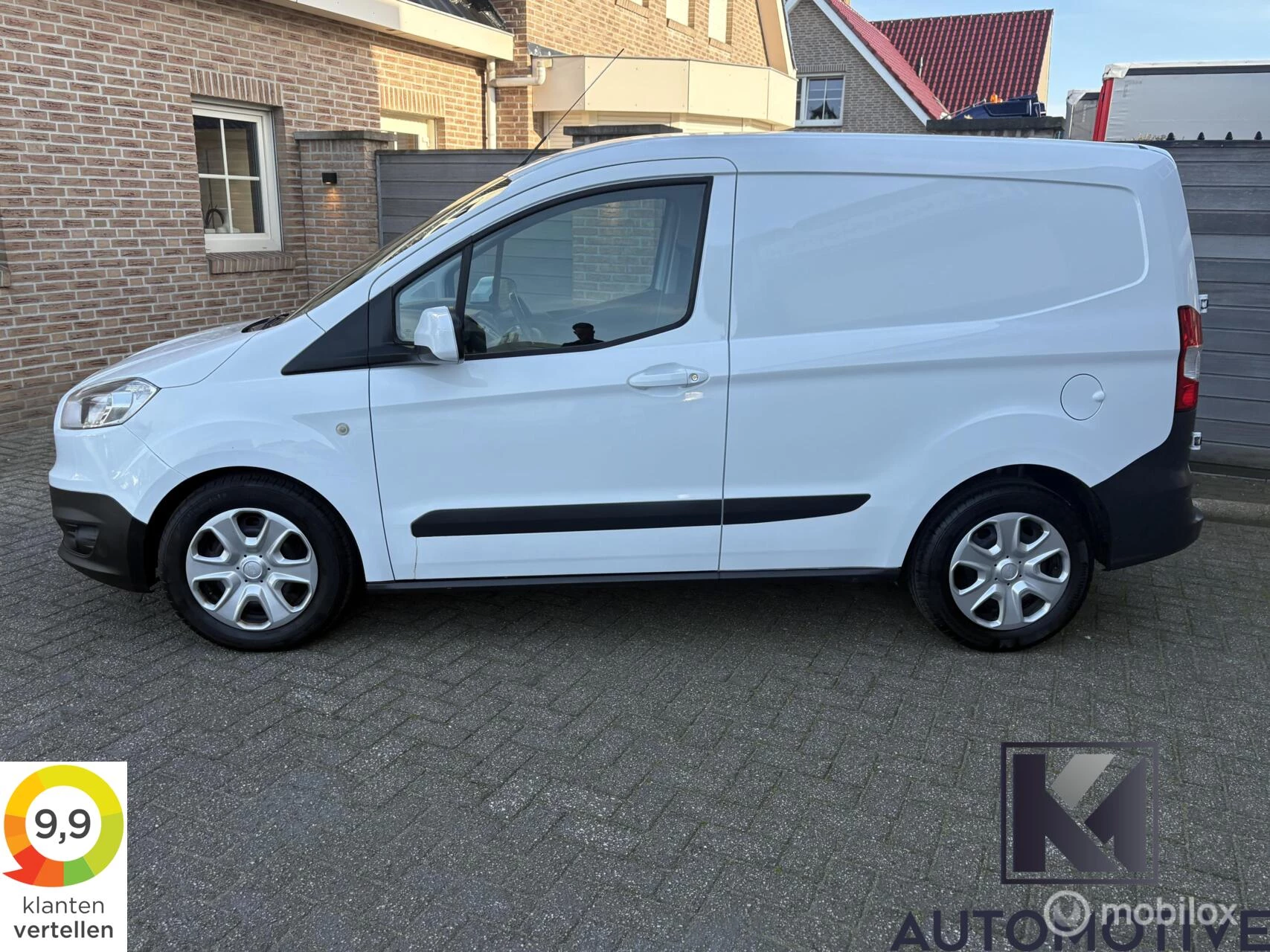 Hoofdafbeelding Ford Transit Courier