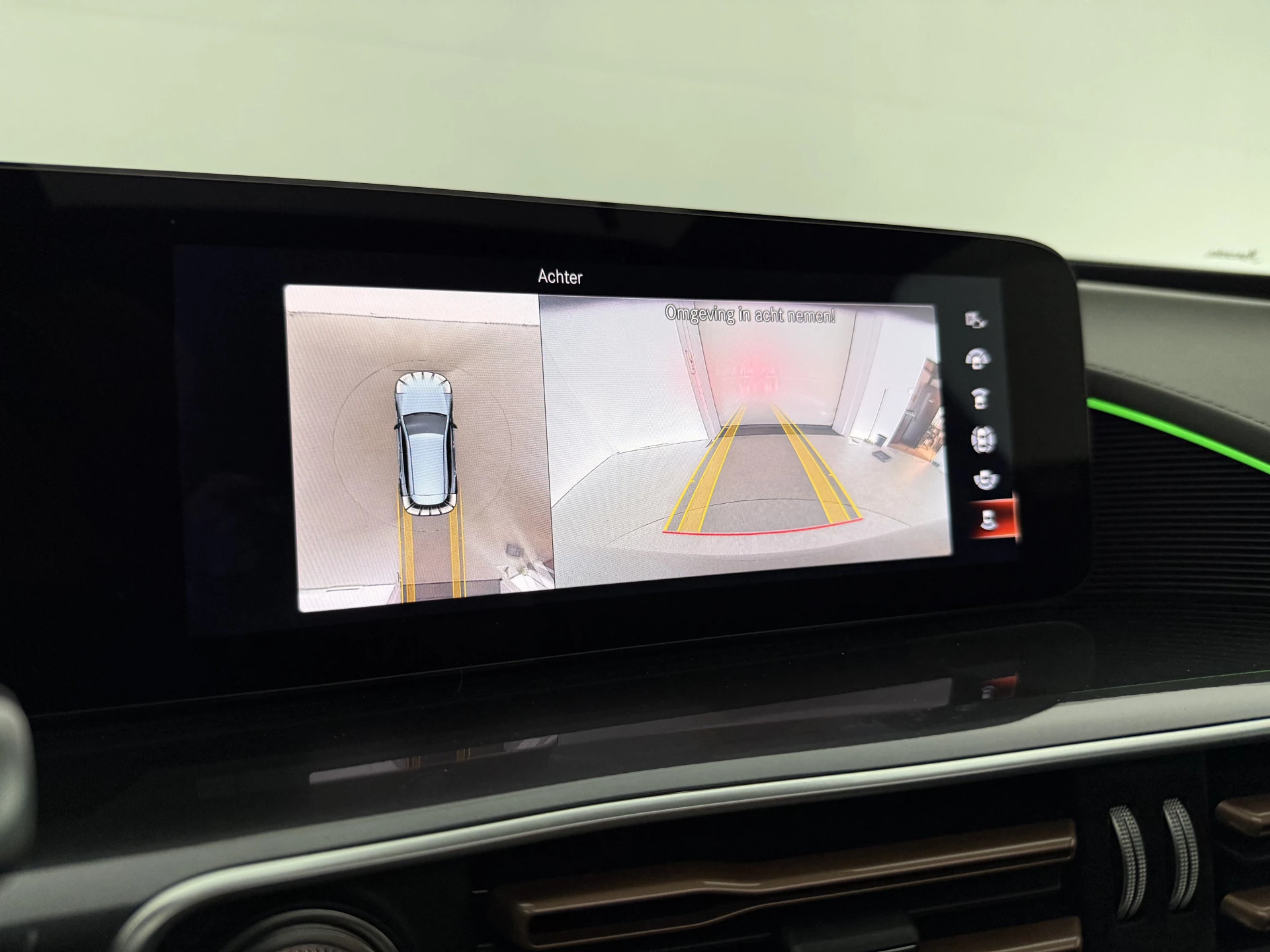 Hoofdafbeelding Mercedes-Benz EQC