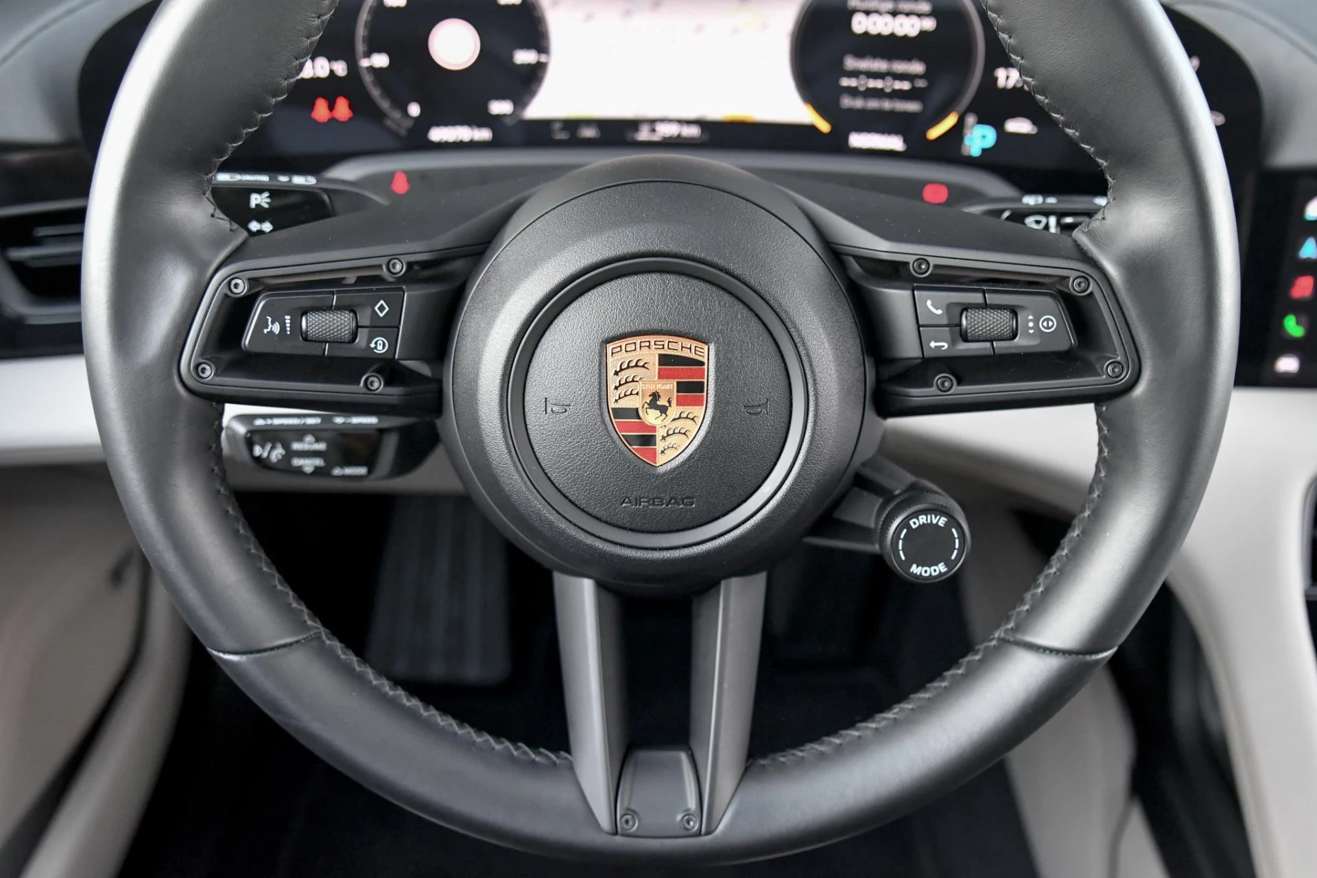 Hoofdafbeelding Porsche Taycan