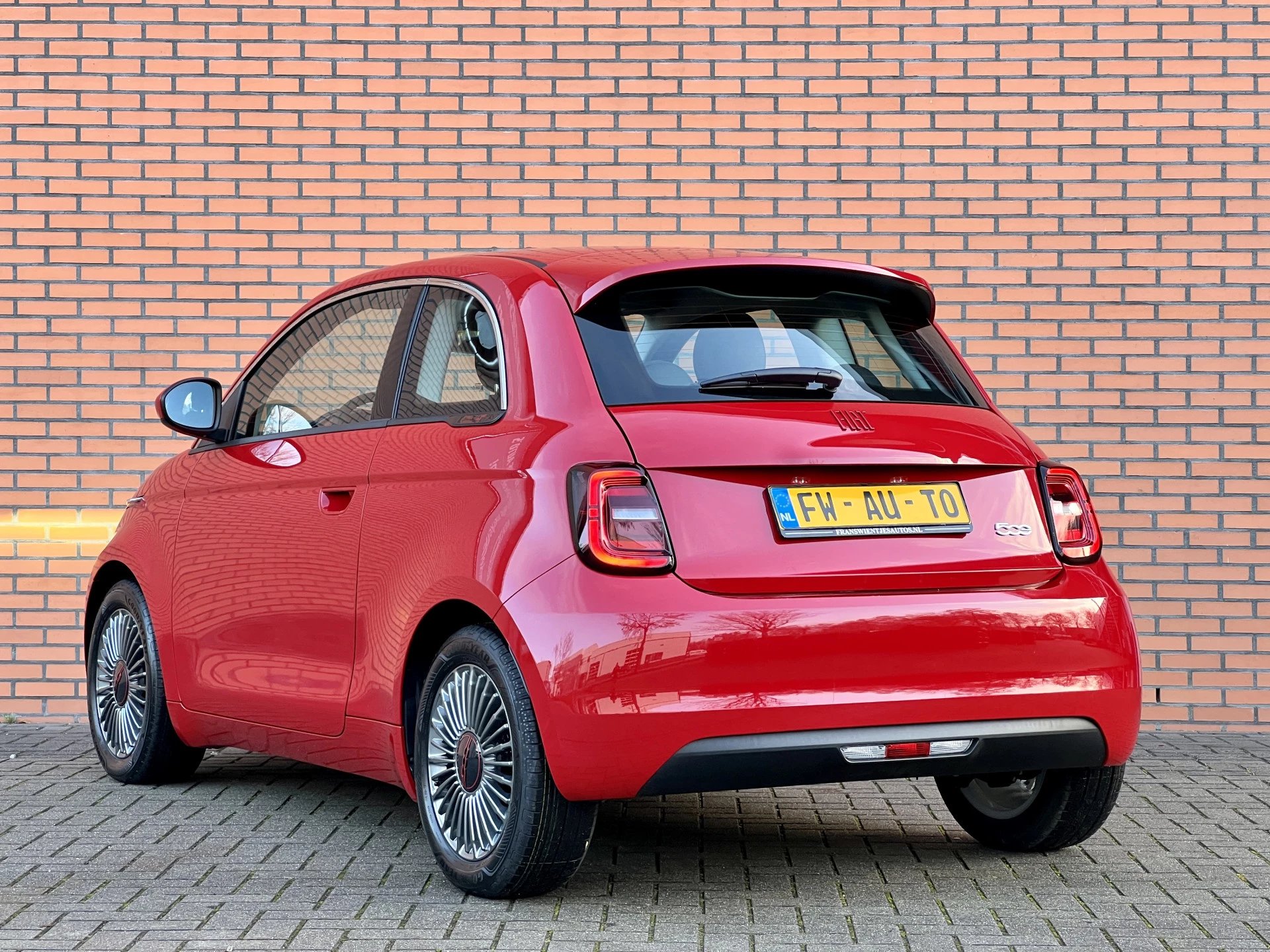 Hoofdafbeelding Fiat 500e