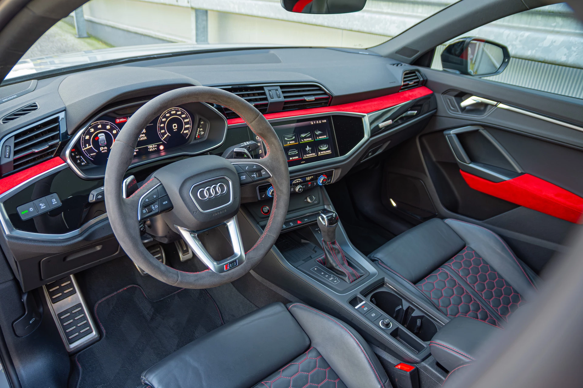 Hoofdafbeelding Audi RSQ3