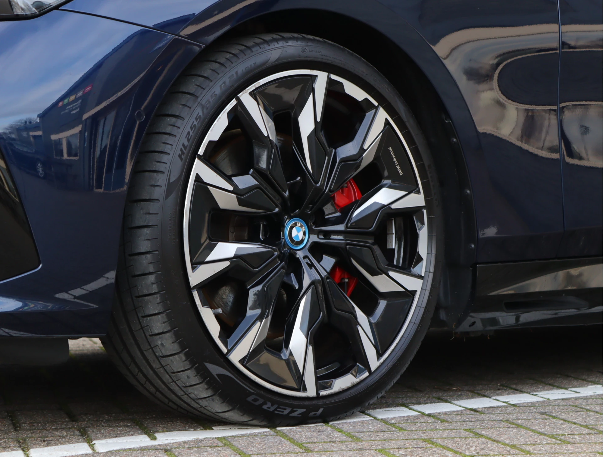 Hoofdafbeelding BMW i5