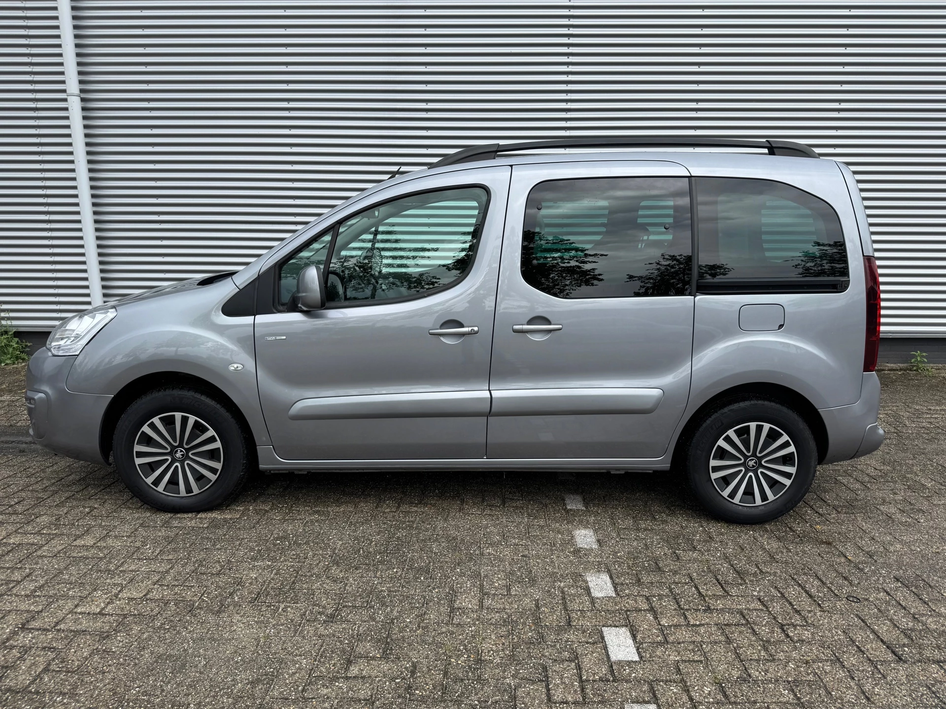 Hoofdafbeelding Peugeot Partner