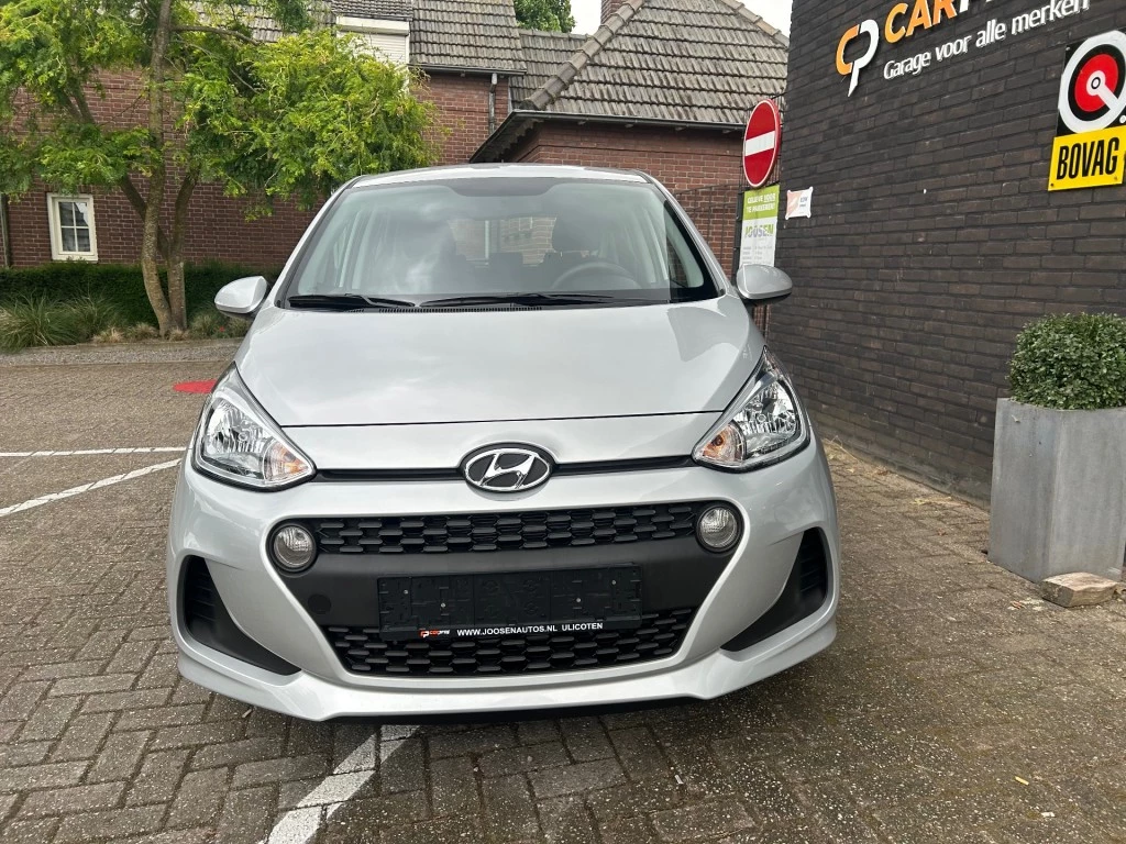 Hoofdafbeelding Hyundai i10
