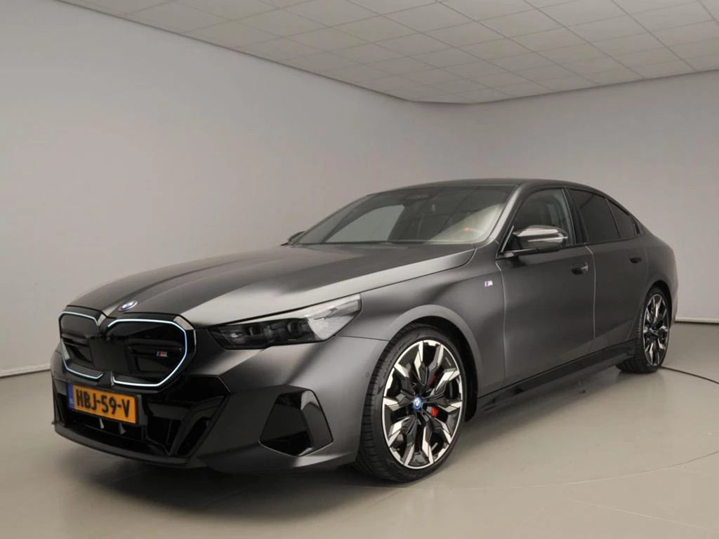 Hoofdafbeelding BMW i5