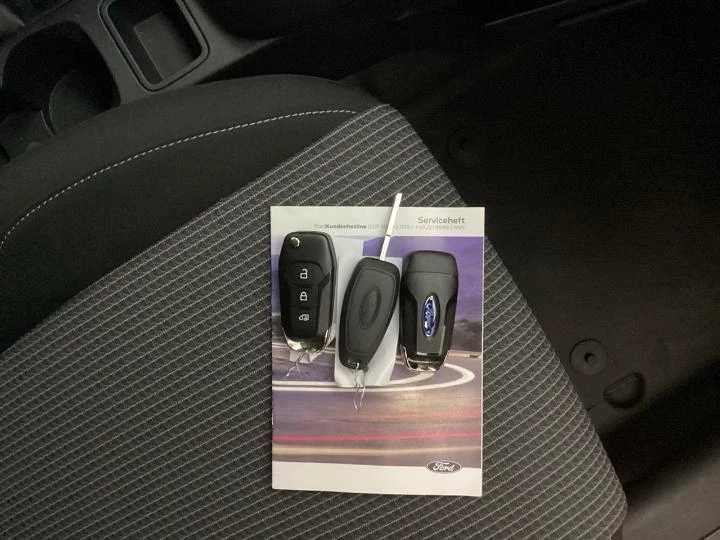 Hoofdafbeelding Ford Transit Courier