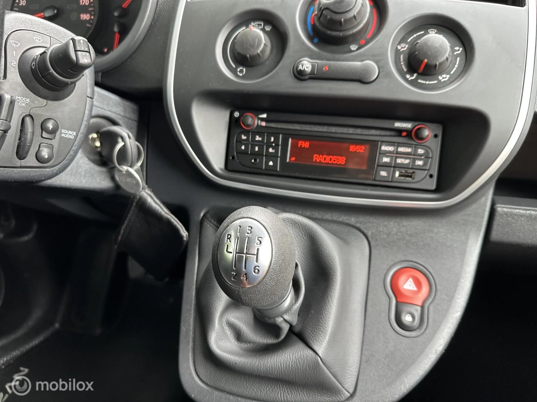 Hoofdafbeelding Nissan NV250