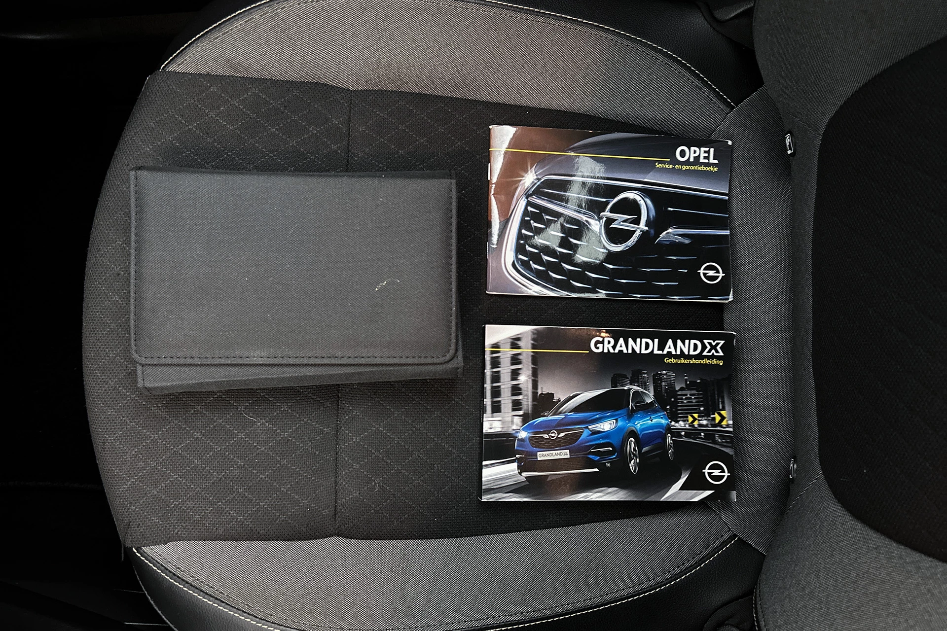 Hoofdafbeelding Opel Grandland X