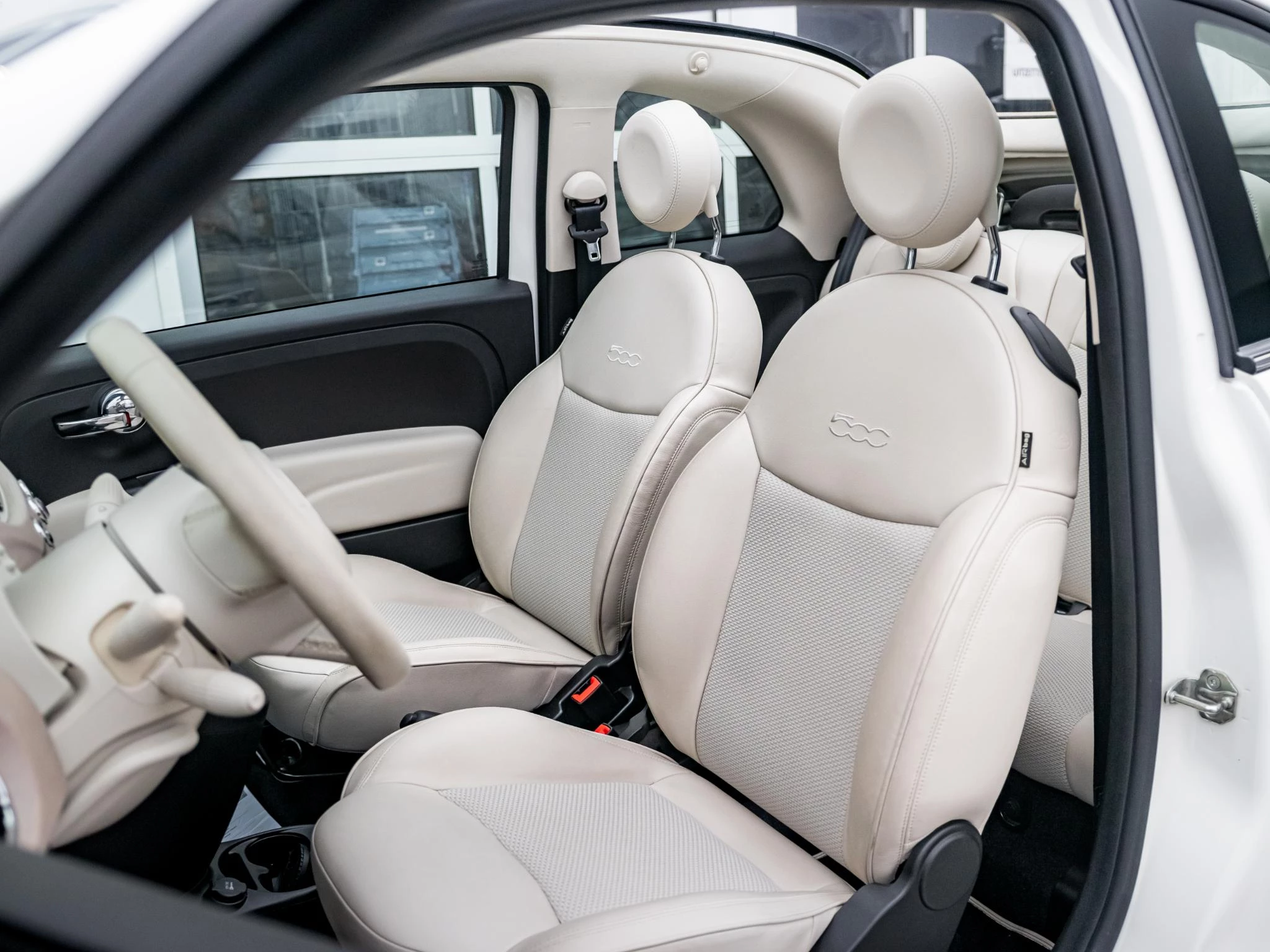 Hoofdafbeelding Fiat 500C