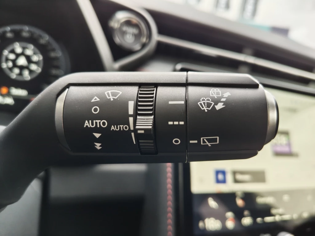 Hoofdafbeelding Lexus LBX