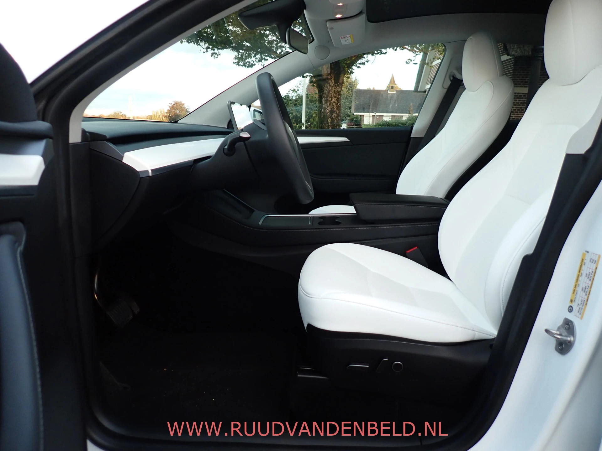 Hoofdafbeelding Tesla Model Y