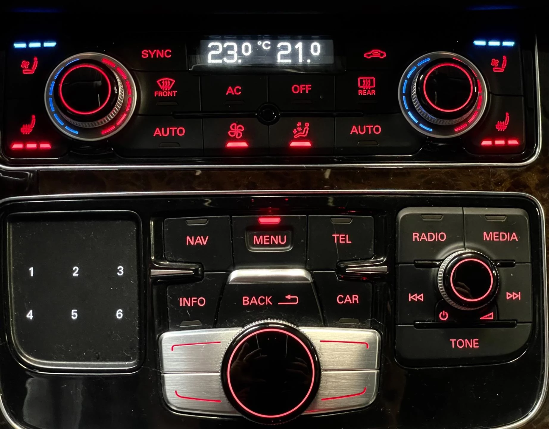 Hoofdafbeelding Audi A8