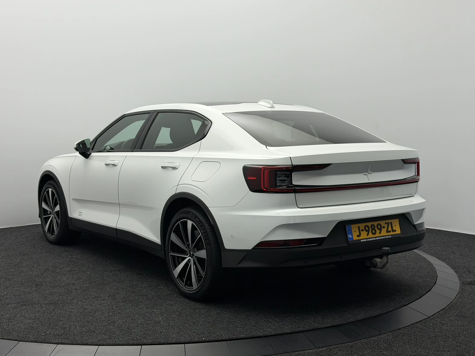 Hoofdafbeelding Polestar 2