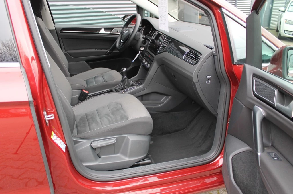 Hoofdafbeelding Volkswagen Golf Sportsvan