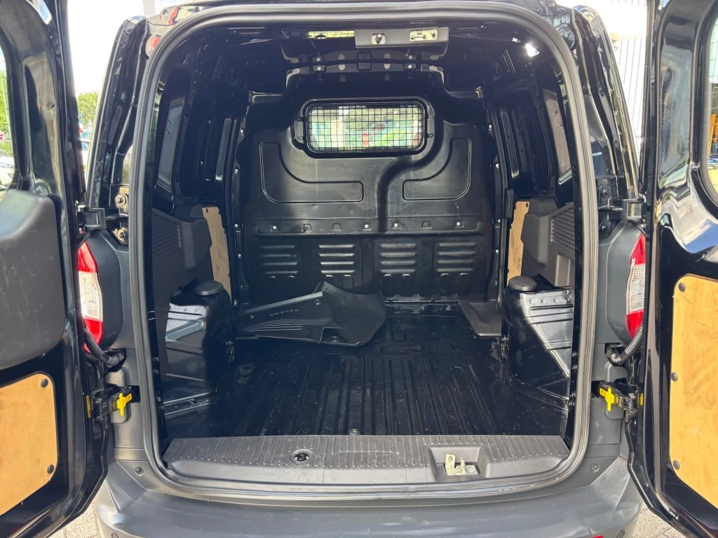Hoofdafbeelding Ford Transit Courier