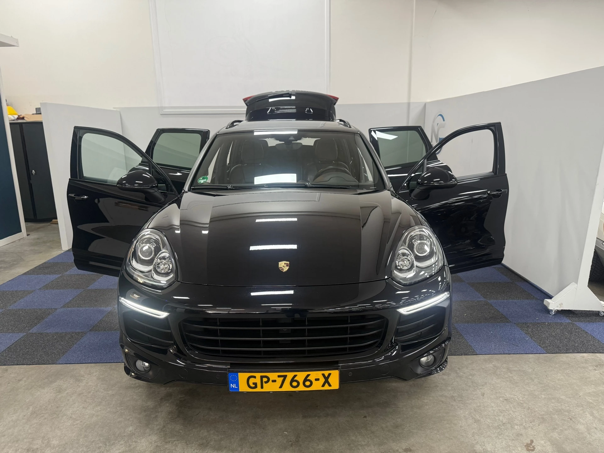 Hoofdafbeelding Porsche Cayenne