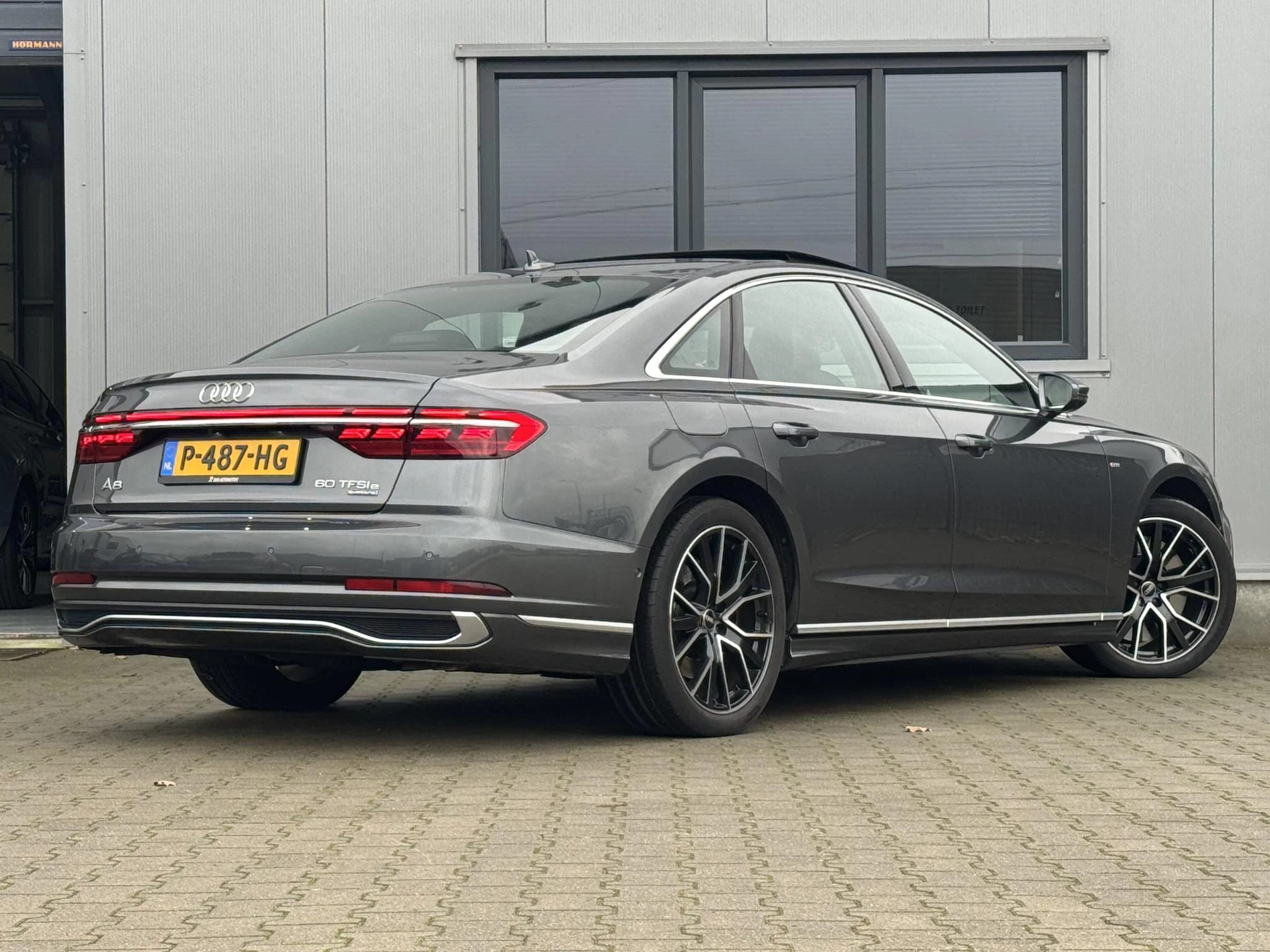 Hoofdafbeelding Audi A8