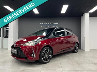 Hoofdafbeelding Toyota Yaris Toyota Yaris 1.5 Hybrid Bi-Tone | Lane | Camera | LED| Clima