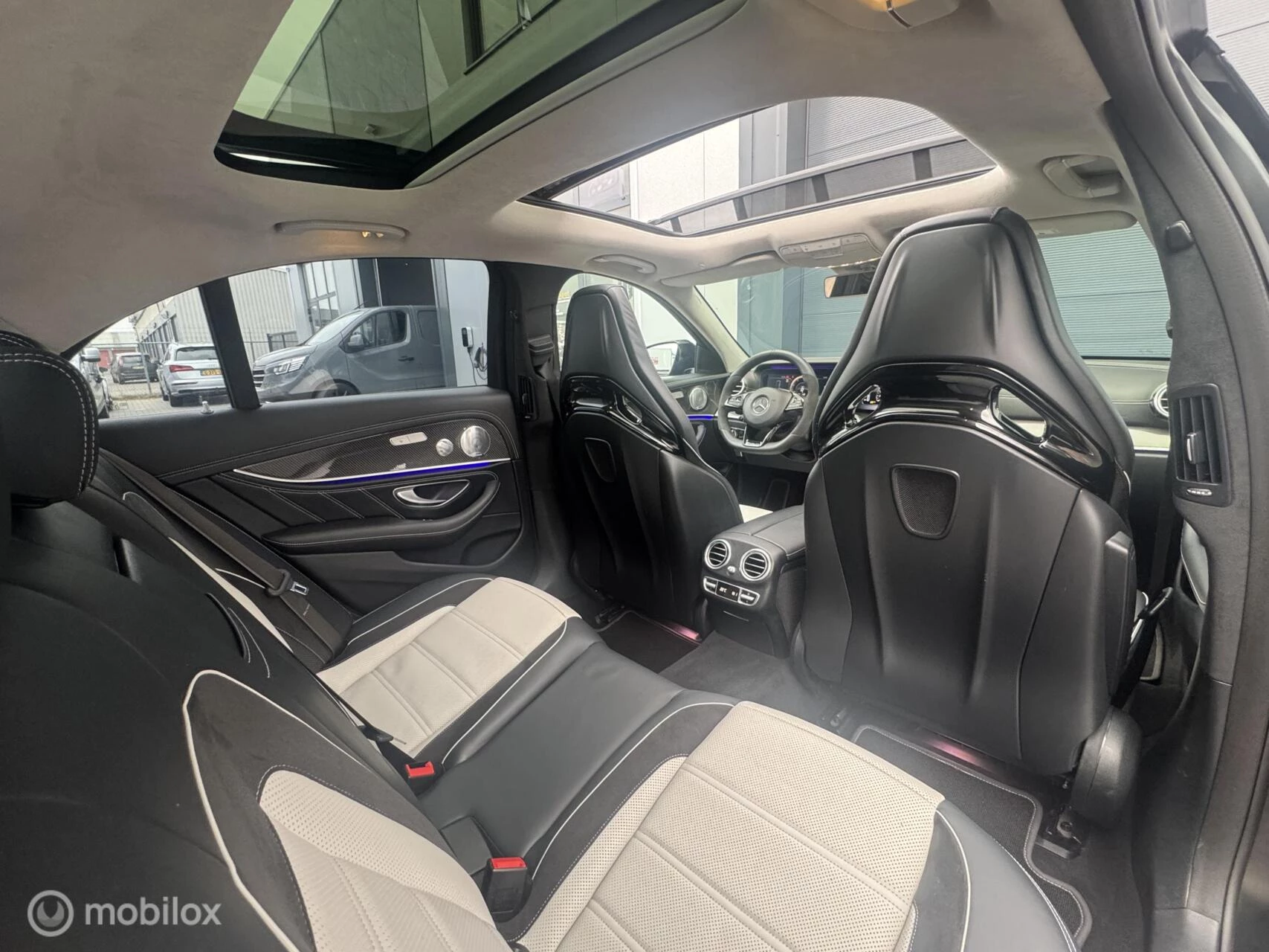 Hoofdafbeelding Mercedes-Benz E-Klasse