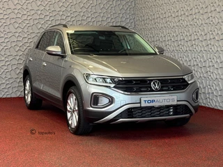 Volkswagen T-Roc 1.5 TSI 150PK EVO ADAP.CRUISE LED VIR.COCKPIT CAMERA STOEL.VERW. 17''LMV KEYLESS 2024 70 BIJNA NIEUWE VOLKSWAGEN'S UIT VOORRAAD LEVERBAAR