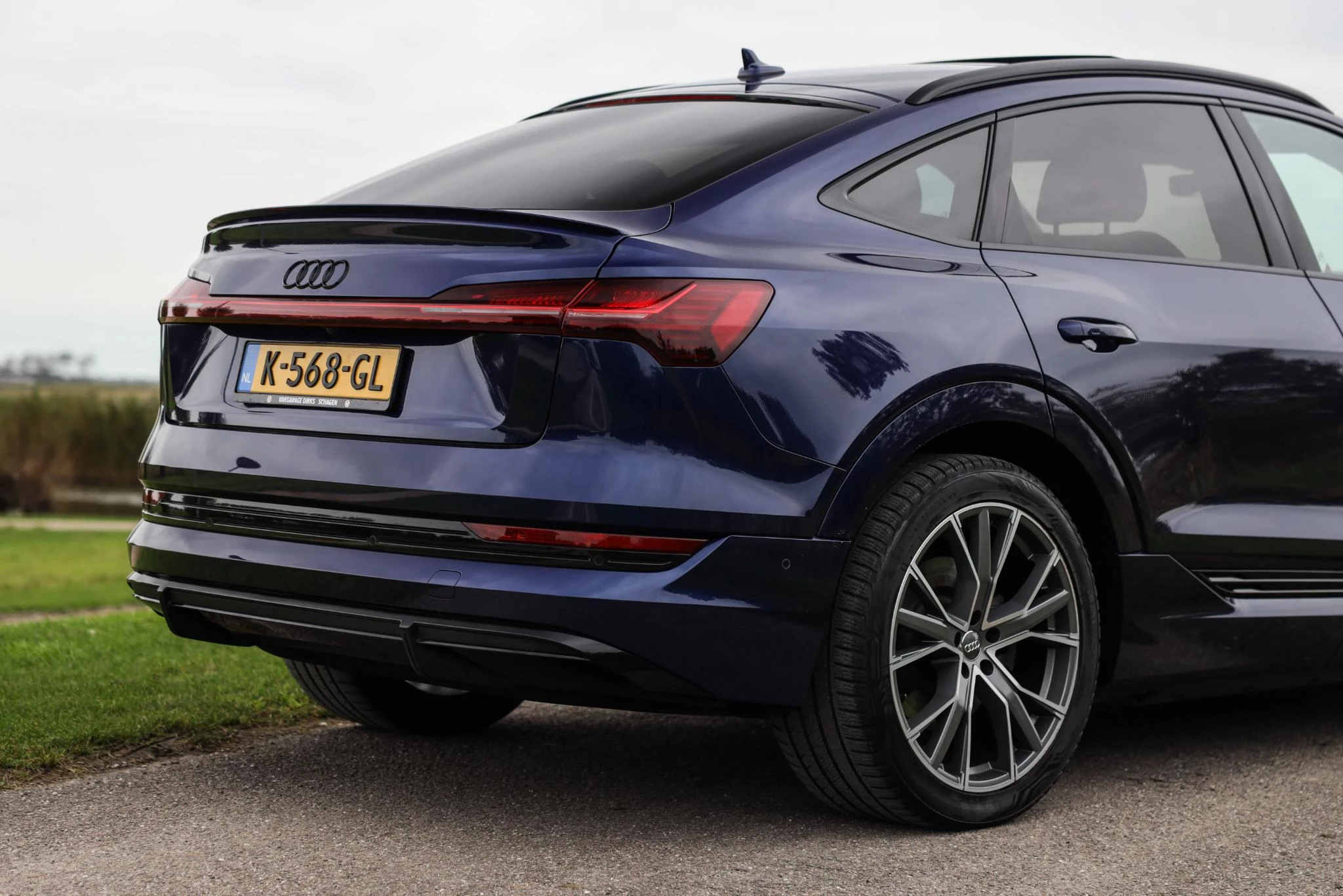 Hoofdafbeelding Audi e-tron