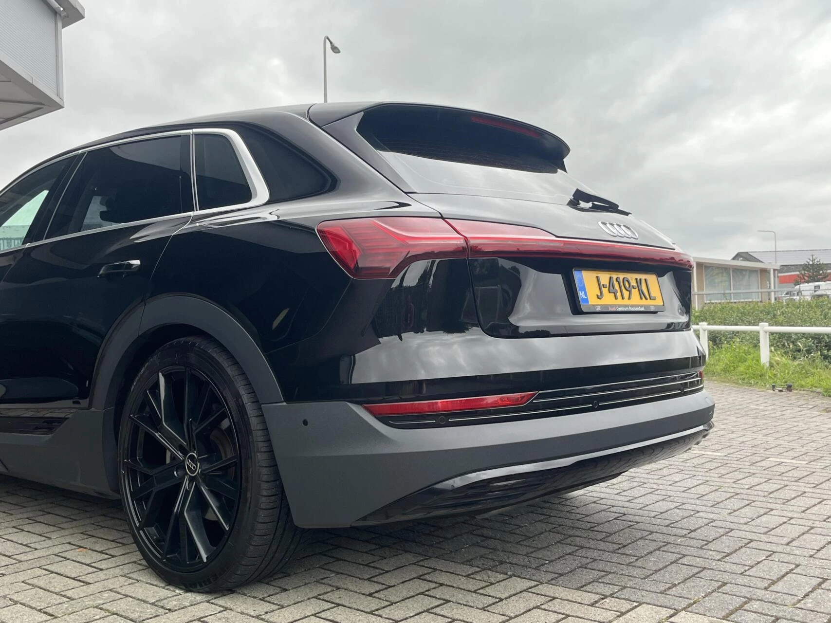 Hoofdafbeelding Audi e-tron