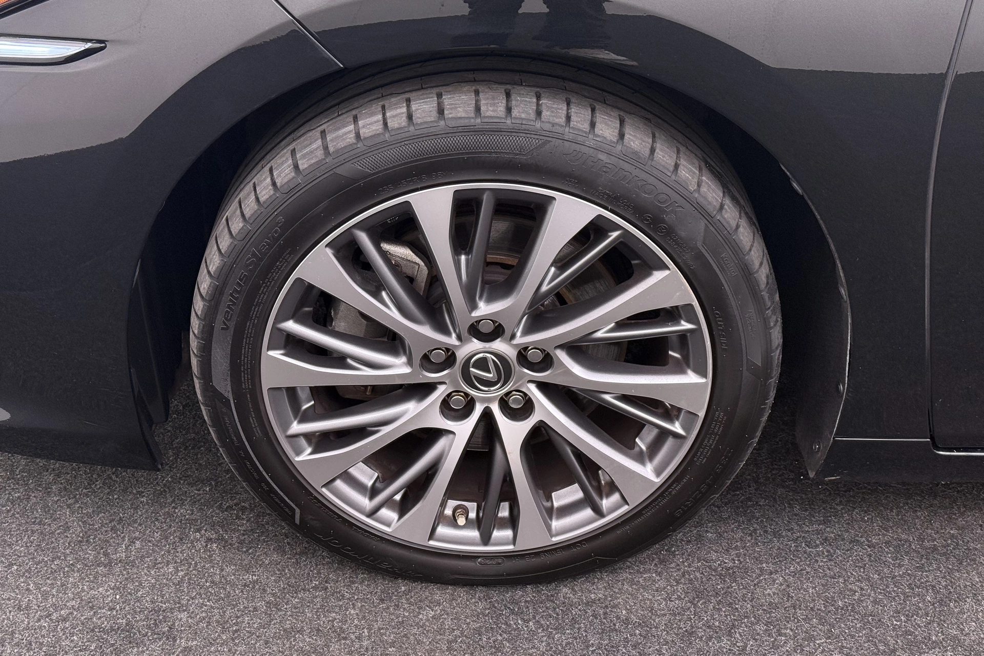 Hoofdafbeelding Lexus ES