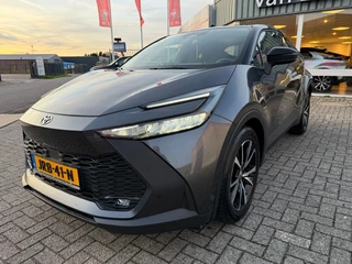 Toyota C-HR 1.8 Hybrid 140 Team Player BI-TONE RIJKLAAR MET GARANTIE