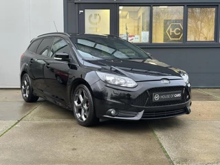 Ford Focus Wagon 2.0 EcoBoost ST-3 Dealer Onderhouden NAP